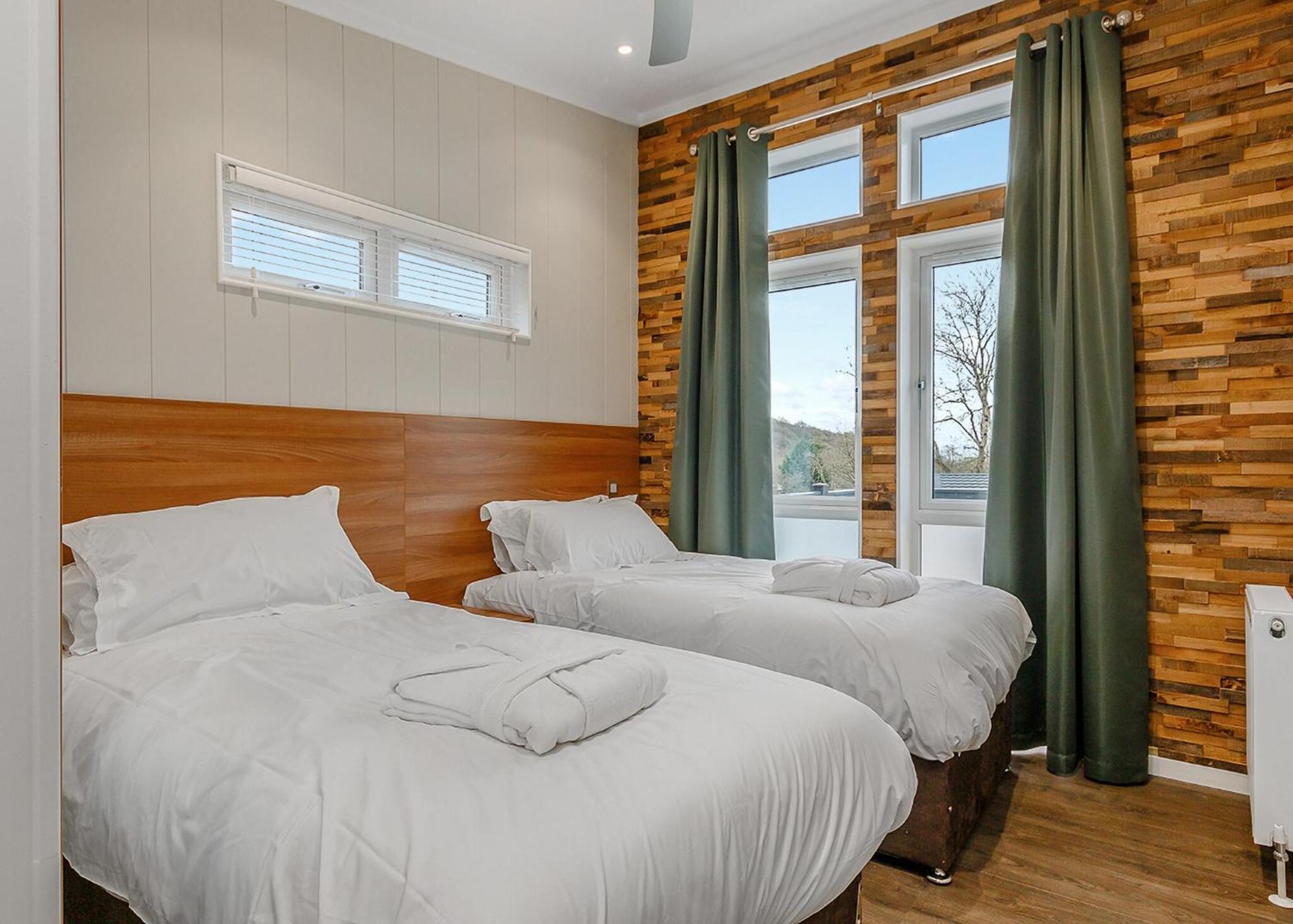Cheddar Woods Resort And Spa Εξωτερικό φωτογραφία