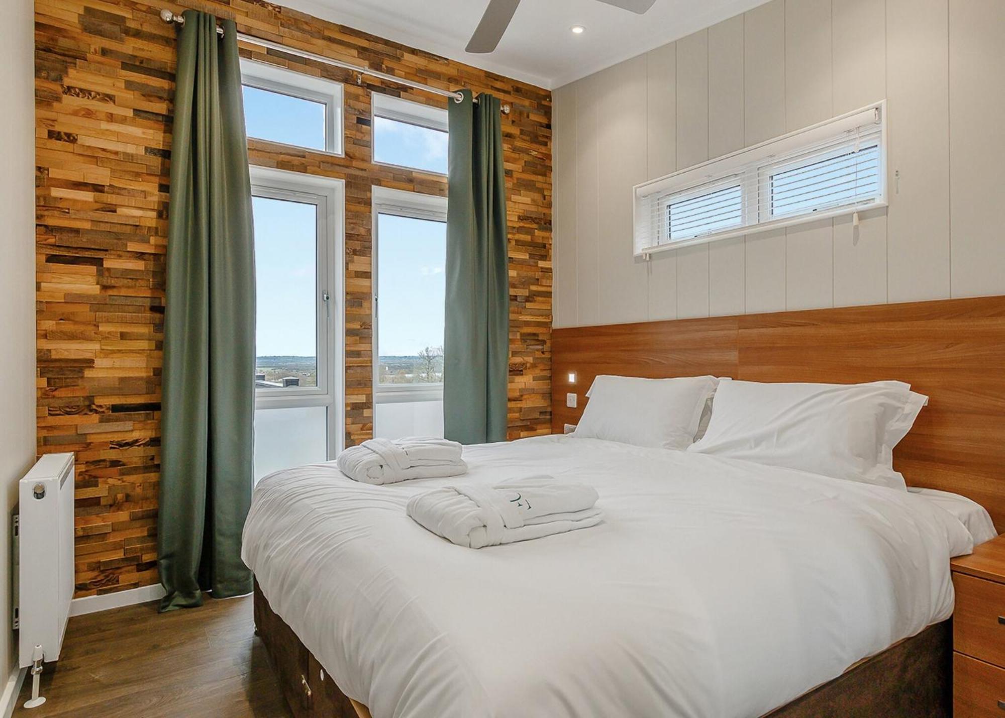 Cheddar Woods Resort And Spa Εξωτερικό φωτογραφία