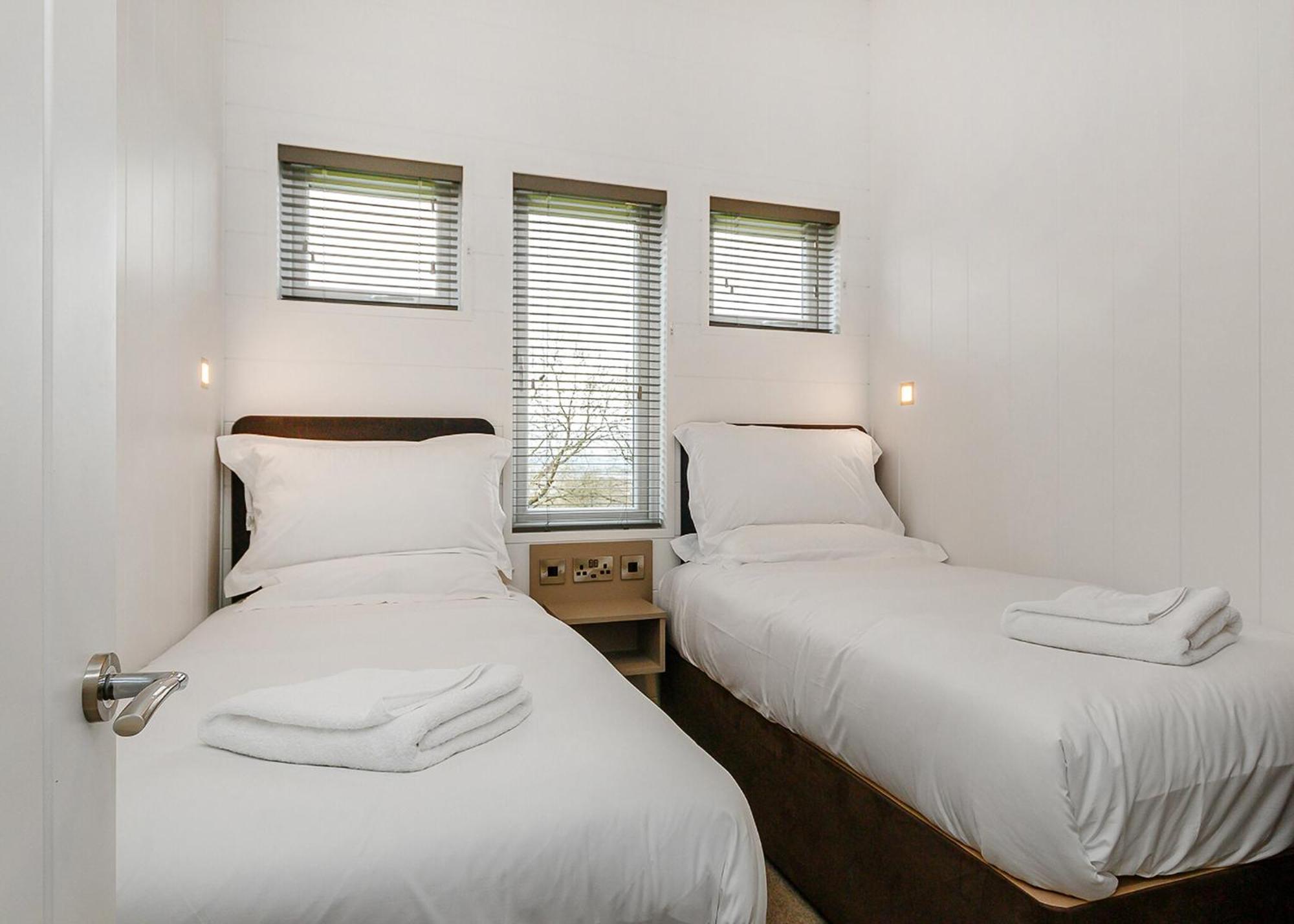 Cheddar Woods Resort And Spa Εξωτερικό φωτογραφία